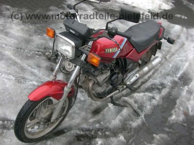 Yamaha_XS_400_XS400_DOHC_12E_rot_4.jpg