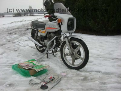 Honda_CB_125_CB125_T_T2_125T2_CB125T2_silber_Verkleidung_12.jpg