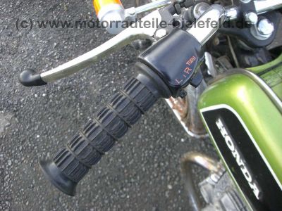 Honda_CB200_CB_200_125_E_200E_125E_limegreen_25.jpg