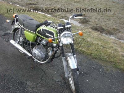 Honda_CB200_CB_200_125_E_200E_125E_limegreen_31.jpg