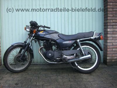 Honda_CB_250_CB250_RS_250RS_CB250RS_schwarzblau_Deluxe_MC02_vgl__CL_250S_MD04_58.jpg