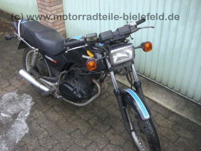 Honda_CB_250_CB250_RS_250RS_CB250RS_schwarzblau_Deluxe_MC02_vgl__CL_250S_MD04_90.jpg