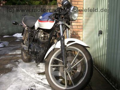 Suzuki_GSX_250_400_GSX400_E_S_weissblaurot_400E_400S_GK53C_33.jpg