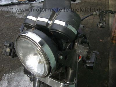 Suzuki_GSX_250_400_GSX400_E_S_weissblaurot_400E_400S_GK53C_56.jpg