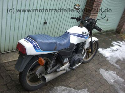 Suzuki_GSX_250_400_GSX400_E_S_weissblau_400E_400S_GK53C_GK_53_C_5.jpg