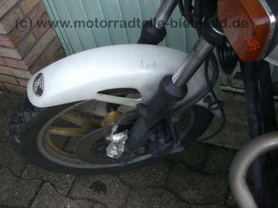 Suzuki_GSX_250_400_GSX400_E_S_weissblau_400E_400S_GK53C_GK_53_C_66.jpg