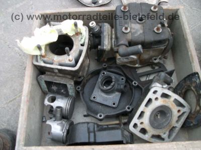 Yamaha_DT125LC_DT_125_DT125_LC_125LC_10V_Enduro_2x_Motor_Sitz_Tank_13.jpg