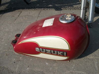 Suzuki_GN125_NF41A_NF41_A_GN_125_schwarz_weiss_56.jpg