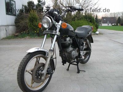 Suzuki_GN400_schwarz_GN_250_400_GN250_Extras__33.jpg