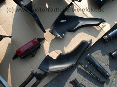Kawasaki_GPZ900R_grau_goldene_Felgen_ZX900A_ZX900_GPZ_750_900_1000_GPZ750_GPZ900_R_RX_750R_900R_ZX10_24.jpg