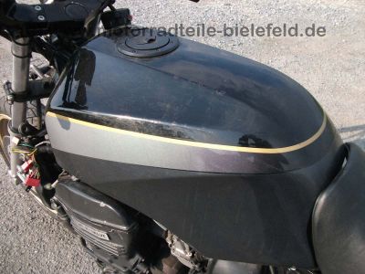 Kawasaki_GPZ900R_grau_goldene_Felgen_ZX900A_ZX900_GPZ_750_900_1000_GPZ750_GPZ900_R_RX_750R_900R_ZX10_86.jpg