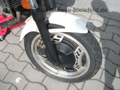 Honda_VF400F_blau_NC13_VF_400_500_700_750_Interceptor_21.jpg