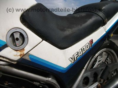 Honda_VF400F_blau_NC13_VF_400_500_700_750_Interceptor_45.jpg