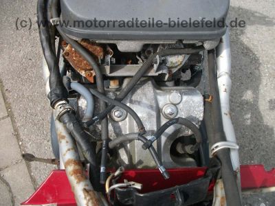 Honda_VF400F_rot_Unfall_NC13_VF_400_500_700_750_F_C_Magna_Sabre_Interceptor_13.jpg