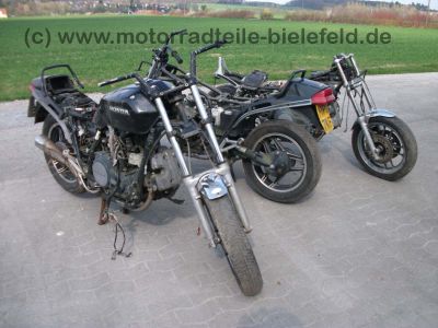 Honda_VF700S_RC22_Sabre_VF_400_500_700_750_VF700_VF750_F_C_700S_750S_Magna_Interceptor_8.jpg