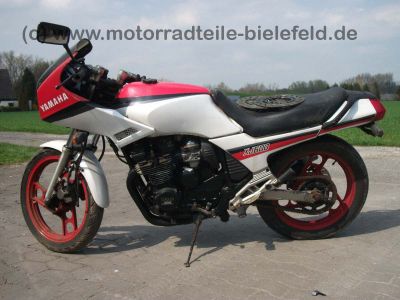 Yamaha_XJ600_51J_rot_weiss_Sebring_4in1_Auspuff_XJ_400_500_500_600_24.jpg
