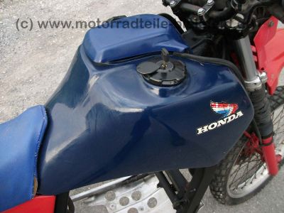 Honda_XLV750R_RD01_blauer_Tank_XLV_VT_750_XLV750_VT750_R_C_750R_46.jpg
