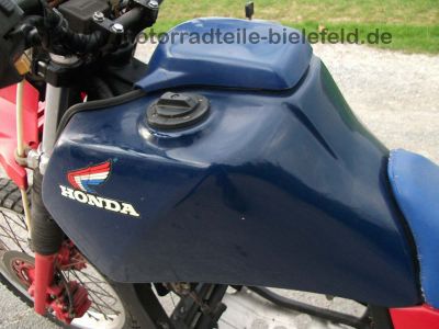 Honda_XLV750R_RD01_blauer_Tank_XLV_VT_750_XLV750_VT750_R_C_750R_72.jpg