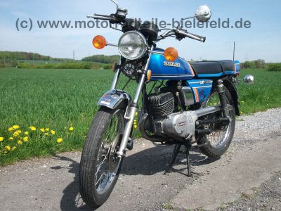 Suzuki_GP125_blau_original_GP_GT_125_GT125_GT185_3.jpg