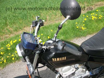 Yamaha_SR125_10F_schwarz_grosse_Scheibe_SR_125_125SE_SR125SE_17.jpg