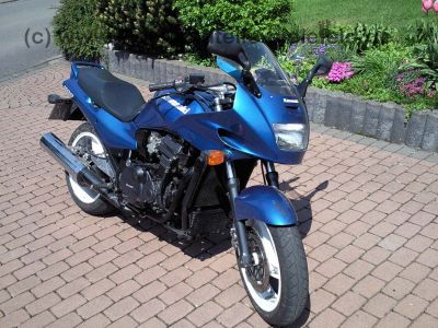 Kawasaki_GPZ1100_ZXT10_E_ZXT_10_E_Superbike_wie_GPZ_ZZR_1100_D_E_ZZR1100_18.jpg