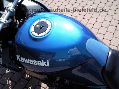 Kawasaki_GPZ1100_ZXT10_E_ZXT_10_E_Superbike_wie_GPZ_ZZR_1100_D_E_ZZR1100_40.jpg
