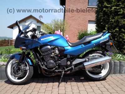 Kawasaki_GPZ1100_ZXT10_E_ZXT_10_E_Superbike_wie_GPZ_ZZR_1100_D_E_ZZR1100_45.jpg