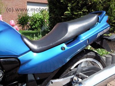 Kawasaki_GPZ1100_ZXT10_E_ZXT_10_E_Superbike_wie_GPZ_ZZR_1100_D_E_ZZR1100_61.jpg