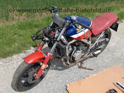 Honda_VF500F_PC12_US_teilzerlegt_PC13_Motor_VF_400_500_700_750_VF400_VF500_VF700_VF750_F_14.jpg