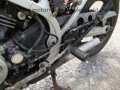 Honda_VF500F_PC12_US_teilzerlegt_PC13_Motor_VF_400_500_700_750_VF400_VF500_VF700_VF750_F_75.jpg