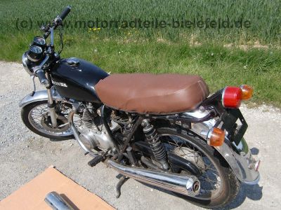 Honda_CB_250G_schwarz_KONI_braune_Sitzbank_Motor_CJ_250T_29.jpg