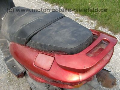 Yamaha_YP125_Majesty_rot_SE02_wie_MBK_Skyliner_YP_XC_125_R_D_125D_125R_30.jpg