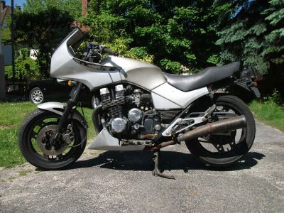 Honda_CBX750F_RC17_silber_CBX_750_CBX750_F_750F_38.jpg