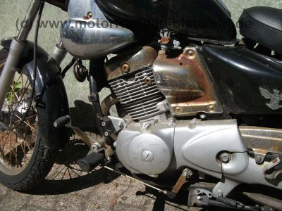 SYM_Sangyang_Husky_125_Chopper_schwarz_Motor_fast_neu_Sissybar_Sissy_Bar_40.jpg