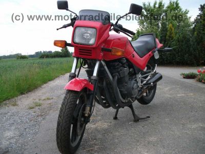 Suzuki_GSX550ES_GN71D_GSX550_GSX_550E_550ES_550EF_500_550_600_750_E_ES_EF_feuerwehrrot_3_.jpg