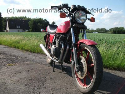 Kawasaki_KZ400J_rot_nackt_Giuliari_Sitzbank_KZ_Z_GPZ_305_400_500_550_750_50_.jpg