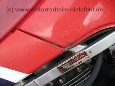 Honda_VF500F2_PC12_VF_400_500_700_750_VF400_VF500_VF700_VF750_F_F2_fast_neuer_Auspuff_34_.jpg