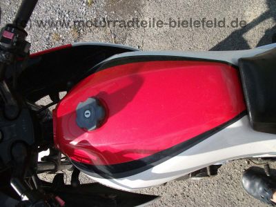 Yamaha_XJ600_51J_weiss_rot_Anlasser_defekt_Tankdelle_XJ_400_500_550_600_700_750_Maxim_Seca_31.jpg