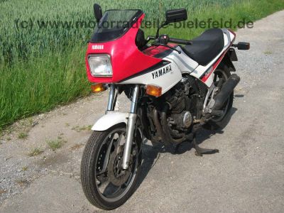 Yamaha_XJ600_51J_weiss_rot_Anlasser_defekt_Tankdelle_XJ_400_500_550_600_700_750_Maxim_Seca_5.jpg