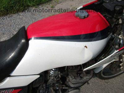 Yamaha_XJ600_51J_weiss_rot_Anlasser_defekt_Tankdelle_XJ_400_500_550_600_700_750_Maxim_Seca_80.jpg