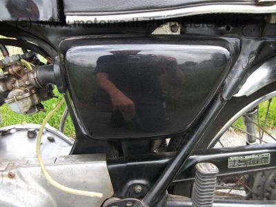 Honda_CB125K_disc_CB_125_CB125_K_K5_T_T2_125K_125K5_schwarz_16_.jpg