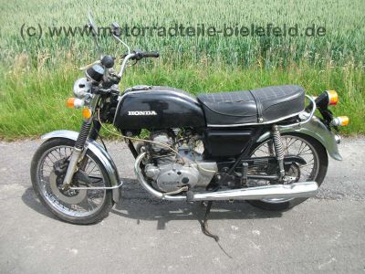 Honda_CB125K_disc_CB_125_CB125_K_K5_T_T2_125K_125K5_schwarz_25_.jpg