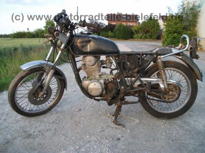 Kawasaki_KZ200A_Z200_KZ200_Z250_KZ250_KL250_Z_KZ_KL_200_250_A_C_LTD_250A_250C_36_.jpg