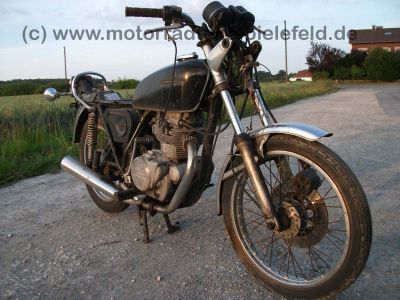 Kawasaki_KZ200A_Z200_KZ200_Z250_KZ250_KL250_Z_KZ_KL_200_250_A_C_LTD_250A_250C_3_.jpg