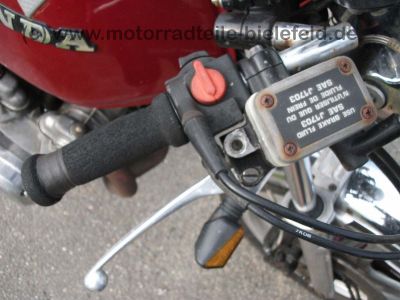 Honda_CB_750K_RC01_rot_EXTRAS_Sebring_Gimbel_Giuliari_Tarozzi_Koni_Lucas_650_900_Boldor_38.jpg