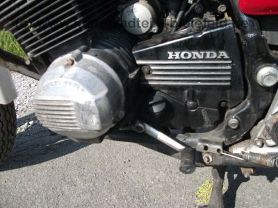 Honda_CBX_550F_PC04_HB_Gepaeckbruecke_CBX_550F2_CBX550_F_F2_Auspuff_1a_Anlasser_neu_17.jpg
