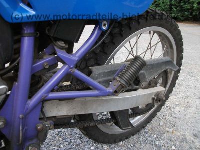 Suzuki_DR125SE_SF44A_blau_2x_Zylinderkopf_DR_GN_GZ_125_S_SE_125S_125SE_SF_43_44_SF43_SF44_A_B_43B_44A_GN125_GZ125_85.jpg