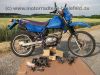 Suzuki_DR125SE_SF44A_blau_2x_Zylinderkopf_DR_GN_GZ_125_S_SE_125S_125SE_SF_43_44_SF43_SF44_A_B_43B_44A_GN125_GZ125_19.jpg