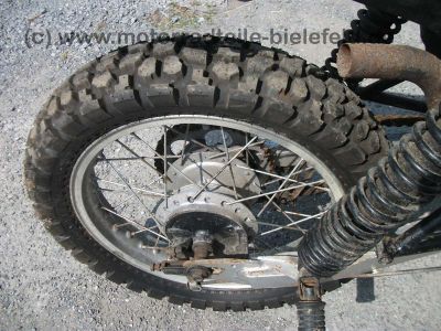 Kawasaki_KL_250A_KL250A_Enduro_Crash_wie_KLX_Z_KZ_250_200_Z250_Z200_A_LTD_Motor_OK_Gepaeckbruecke_64.jpg