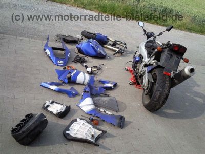 Yamaha_YZF_1000_R1_RN04_Crash_YZF1000_wie_RN01_750_600_R6_R7_16.jpg